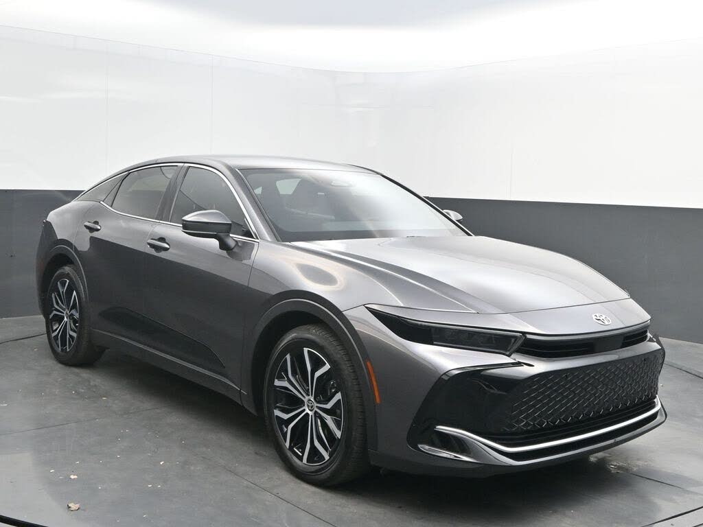 2023 Toyota Crown Limited AWD