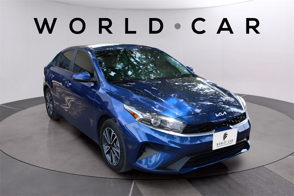 2024 Kia Forte LXS FWD