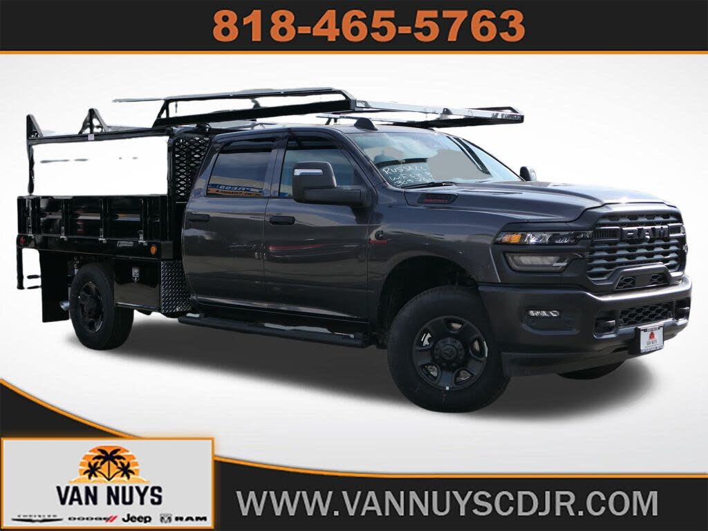 2025 RAM 3500 Tradesman Crew Cab LB 4WD