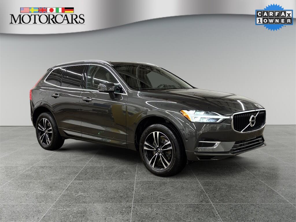 2019 Volvo XC60 Hybrid Plug-in T8 Momentum eAWD