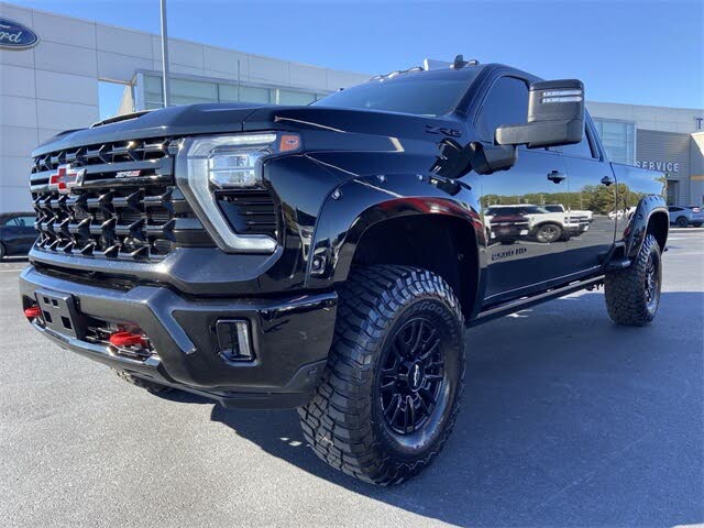 2024 Chevrolet Silverado 2500HD ZR2 Crew Cab 4WD