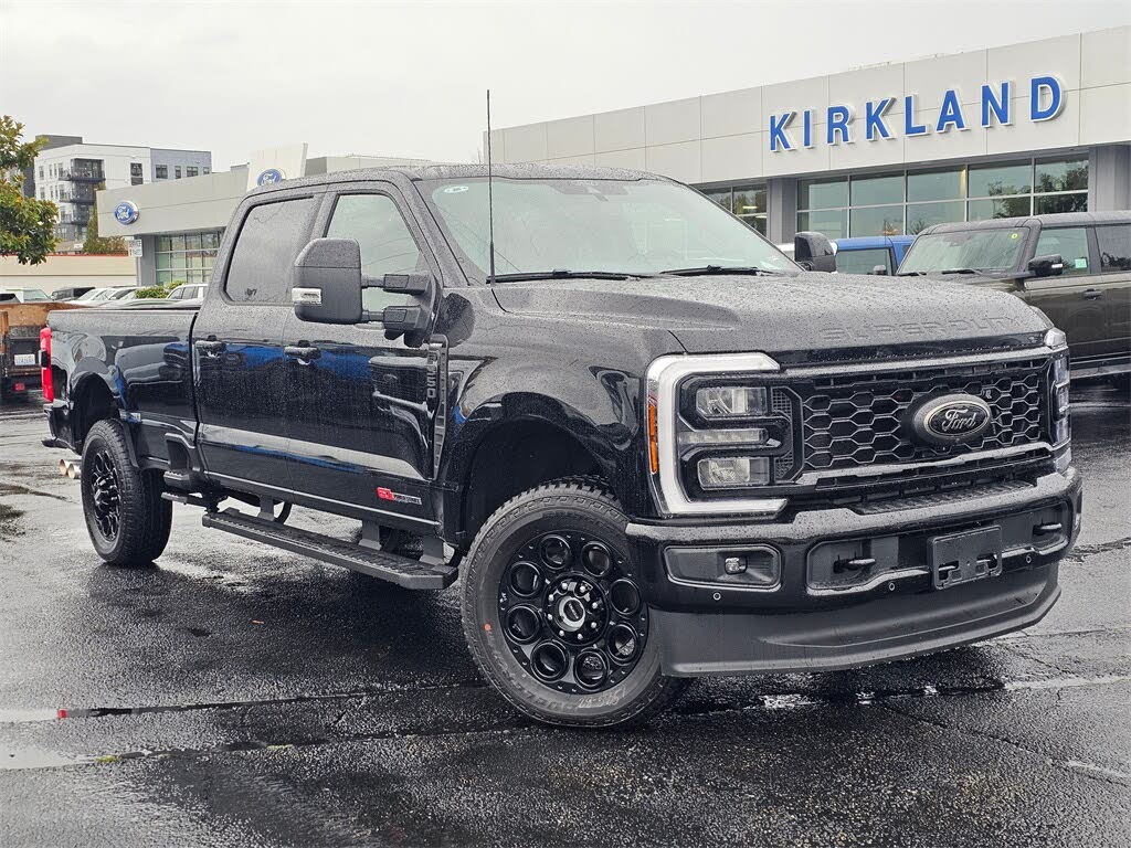 2025 Ford F-350 Super Duty Lariat Crew Cab 4WD
