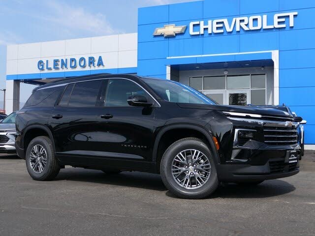 2026 Chevrolet Traverse LT FWD