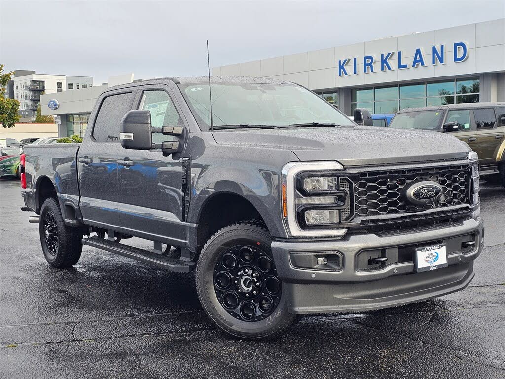 2026 Ford F-350 Super Duty Lariat Crew Cab 4WD