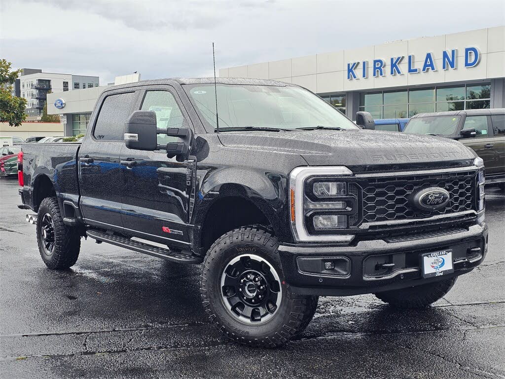 2026 Ford F-350 Super Duty Lariat Crew Cab 4WD