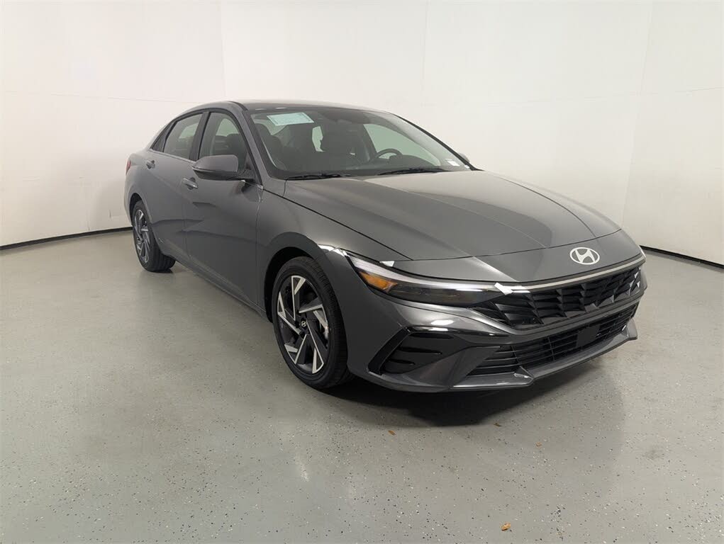 2026 Hyundai Elantra Limited FWD