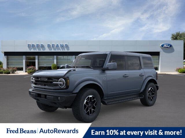 2025 Ford Bronco Outer Banks 4-Door 4WD