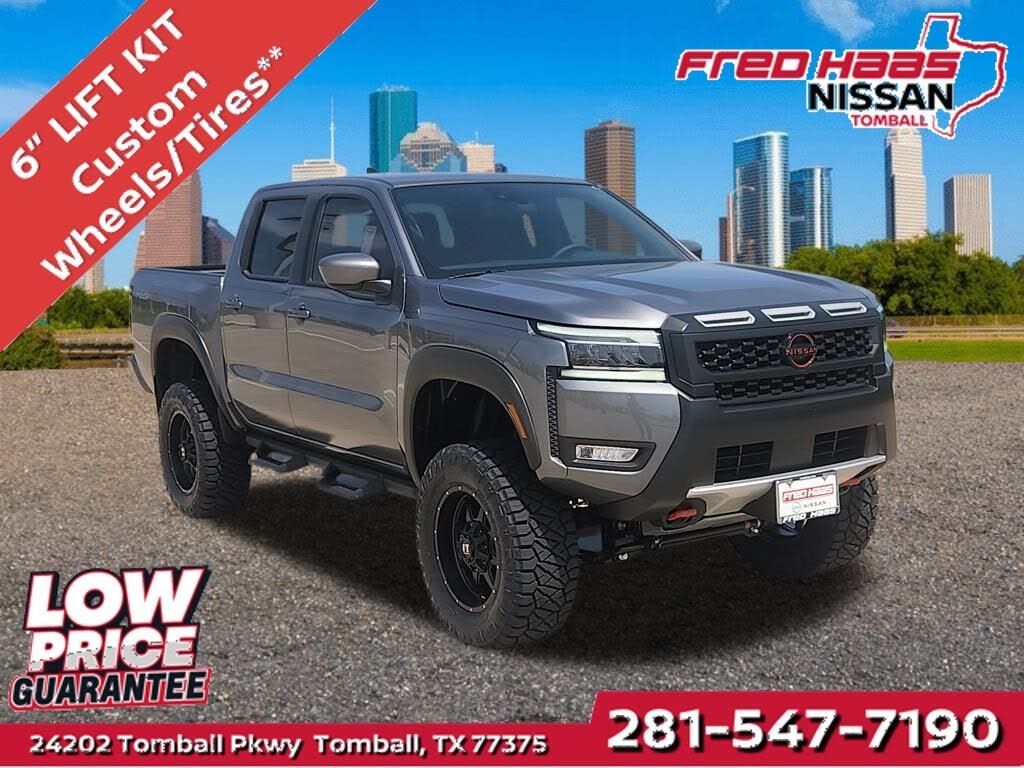 2025 Nissan Frontier PRO-4X Crew Cab 4WD