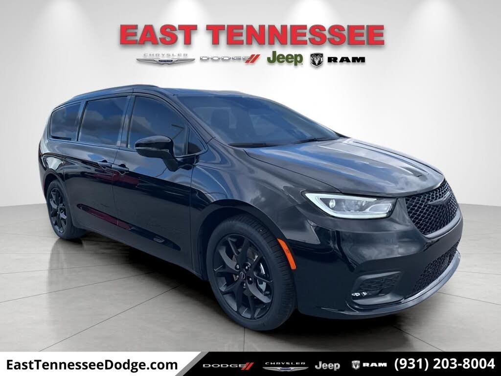2026 Chrysler Pacifica Limited FWD