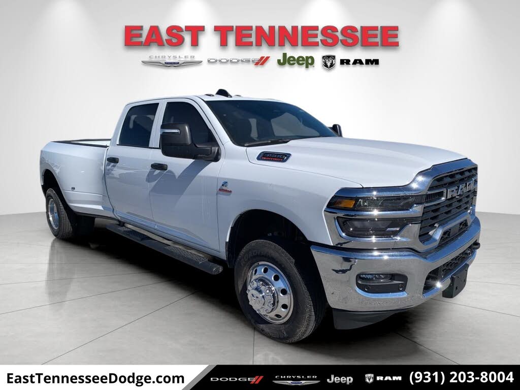 2026 RAM 3500 Tradesman Crew Cab LB DRW 4WD