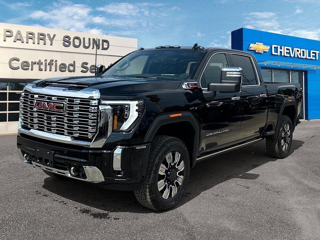 2025 GMC Sierra 3500HD Denali Crew Cab 4WD