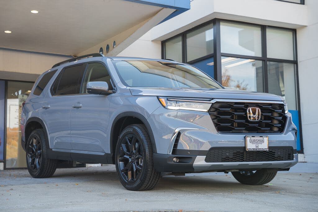 2025 Honda Pilot Touring+ AWD