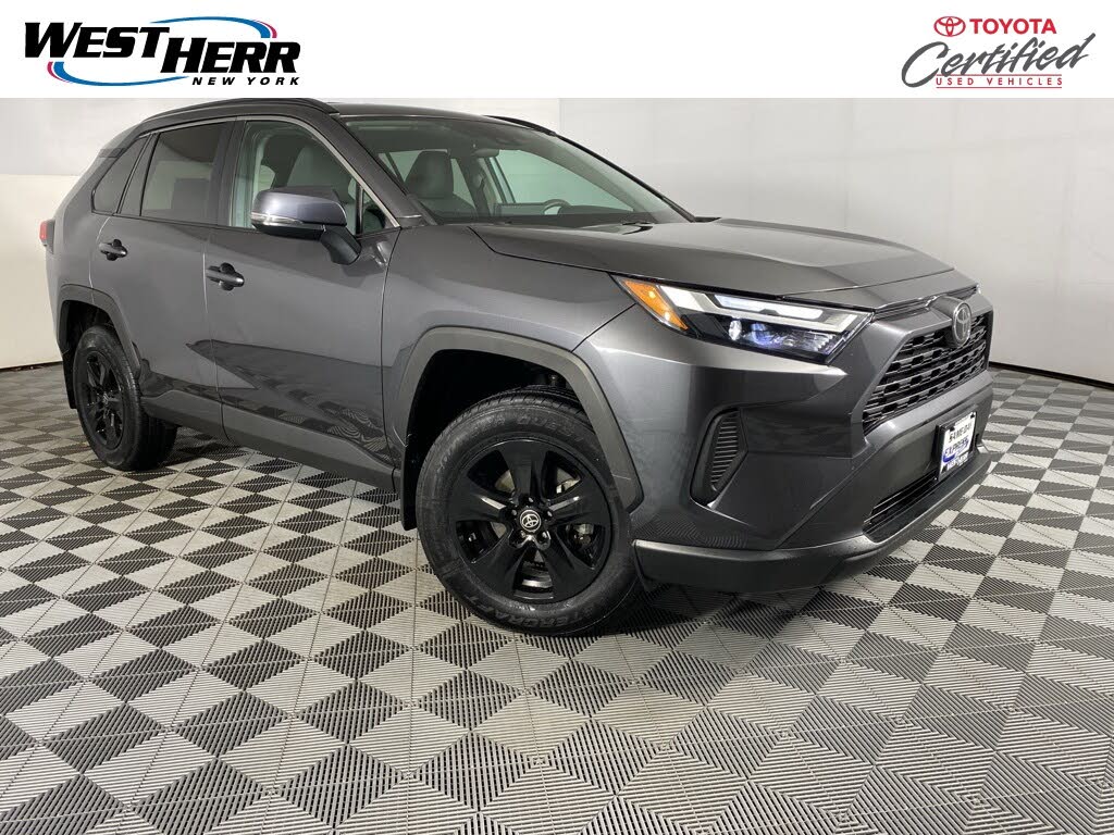 2023 Toyota RAV4 XLE AWD