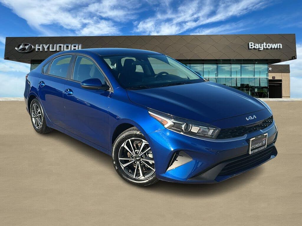 2024 Kia Forte LXS FWD