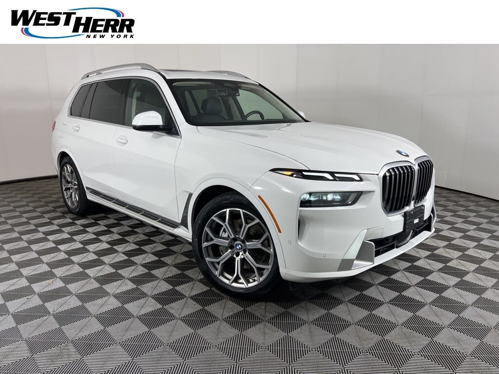 2025 BMW X7 xDrive40i AWD