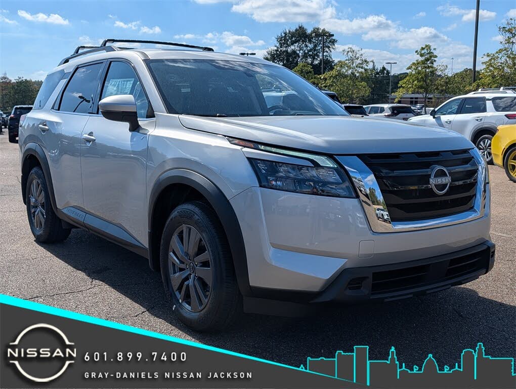 2025 Nissan Pathfinder SV 4WD