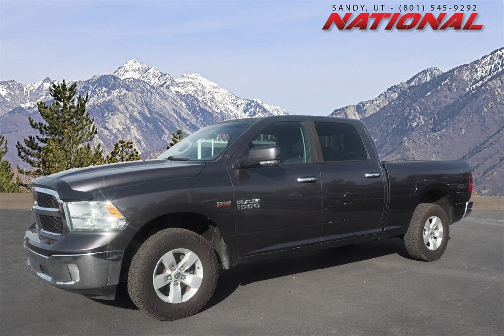 2016 RAM 1500 SLT Crew Cab 4WD
