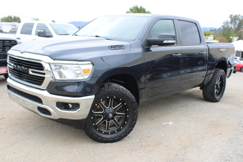 2020 RAM 1500 Big Horn Crew Cab 4WD