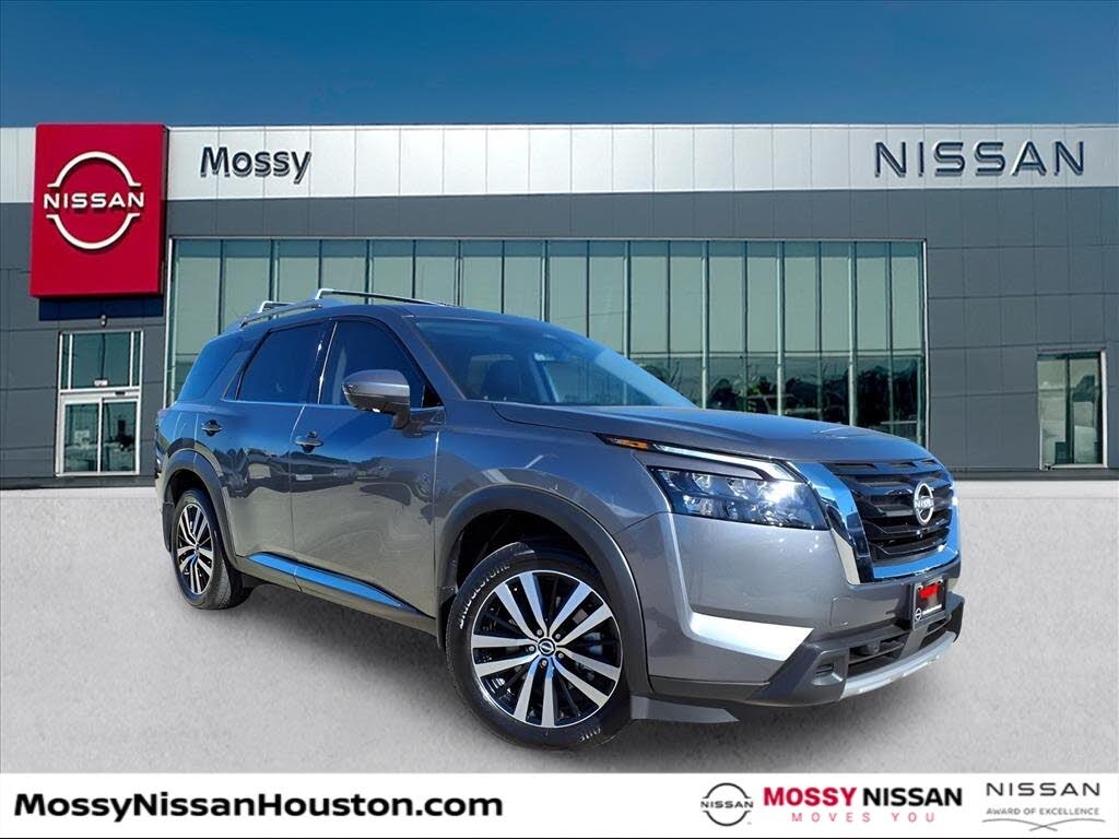 2025 Nissan Pathfinder Platinum FWD