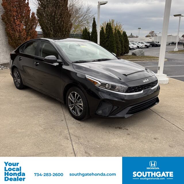 2024 Kia Forte LXS FWD