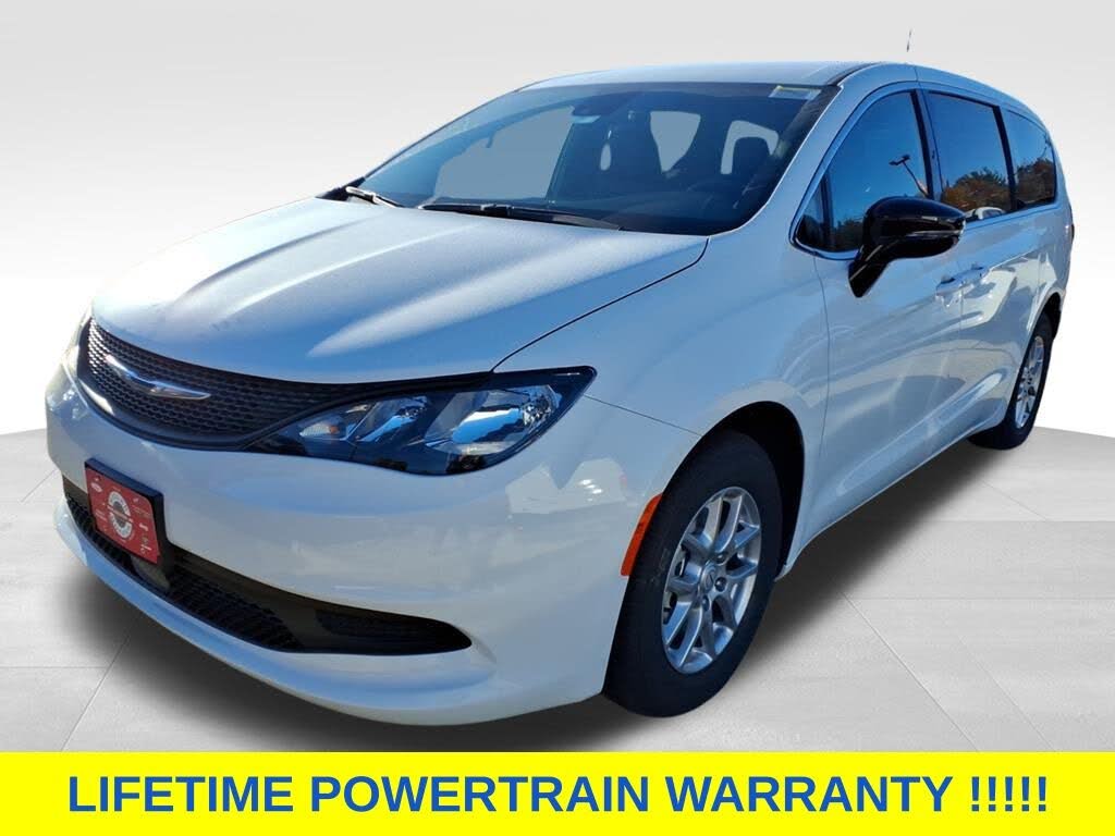 2026 Chrysler Voyager LX FWD