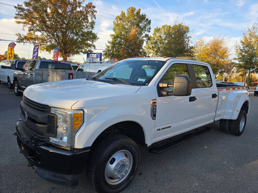 2017 Ford F-350 Super Duty XL Crew Cab LB DRW 4WD
