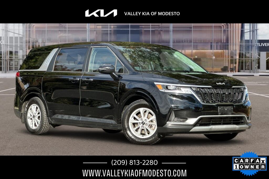 2024 Kia Carnival LX FWD