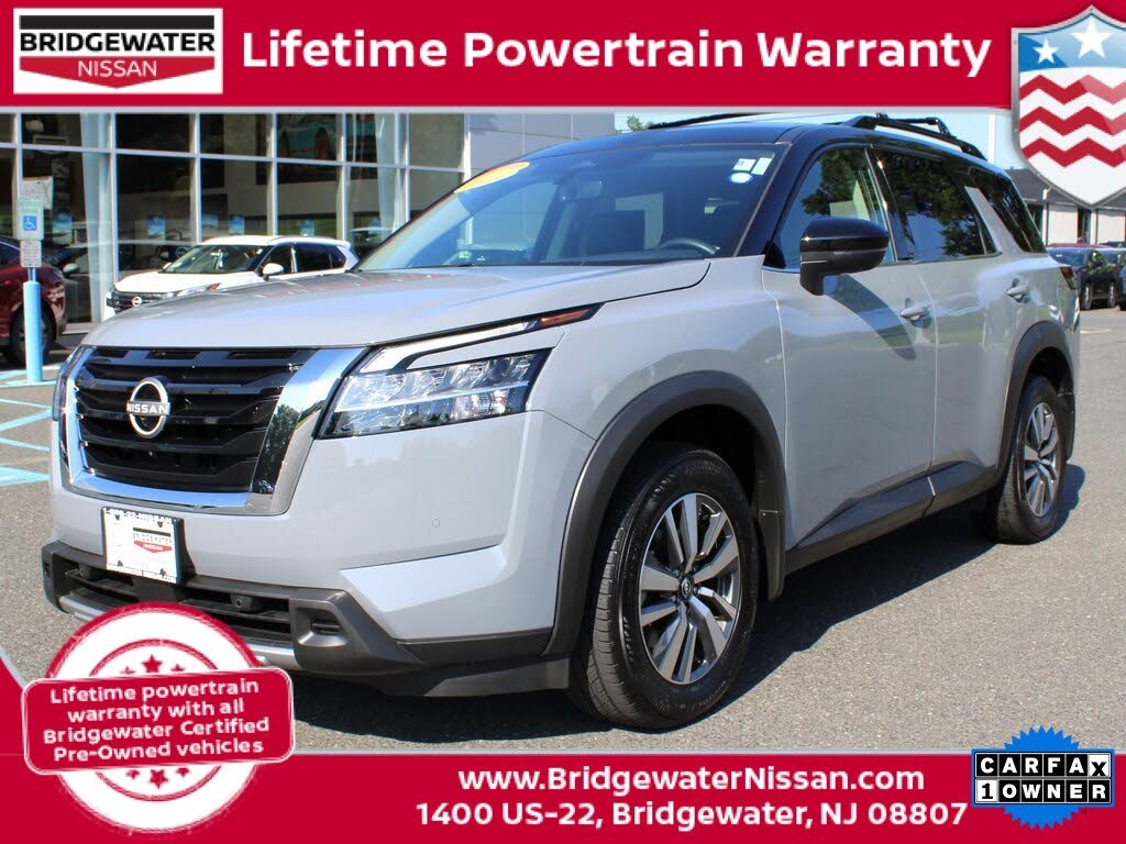 2024 Nissan Pathfinder SL 4WD