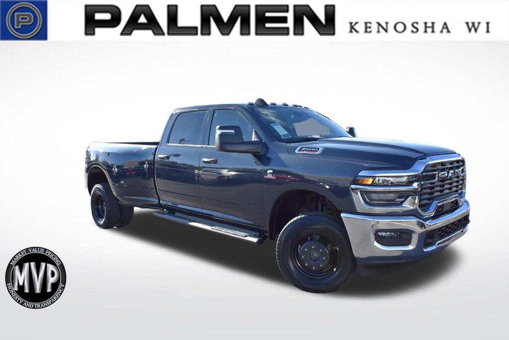 2026 RAM 3500 Tradesman Crew Cab LB DRW 4WD
