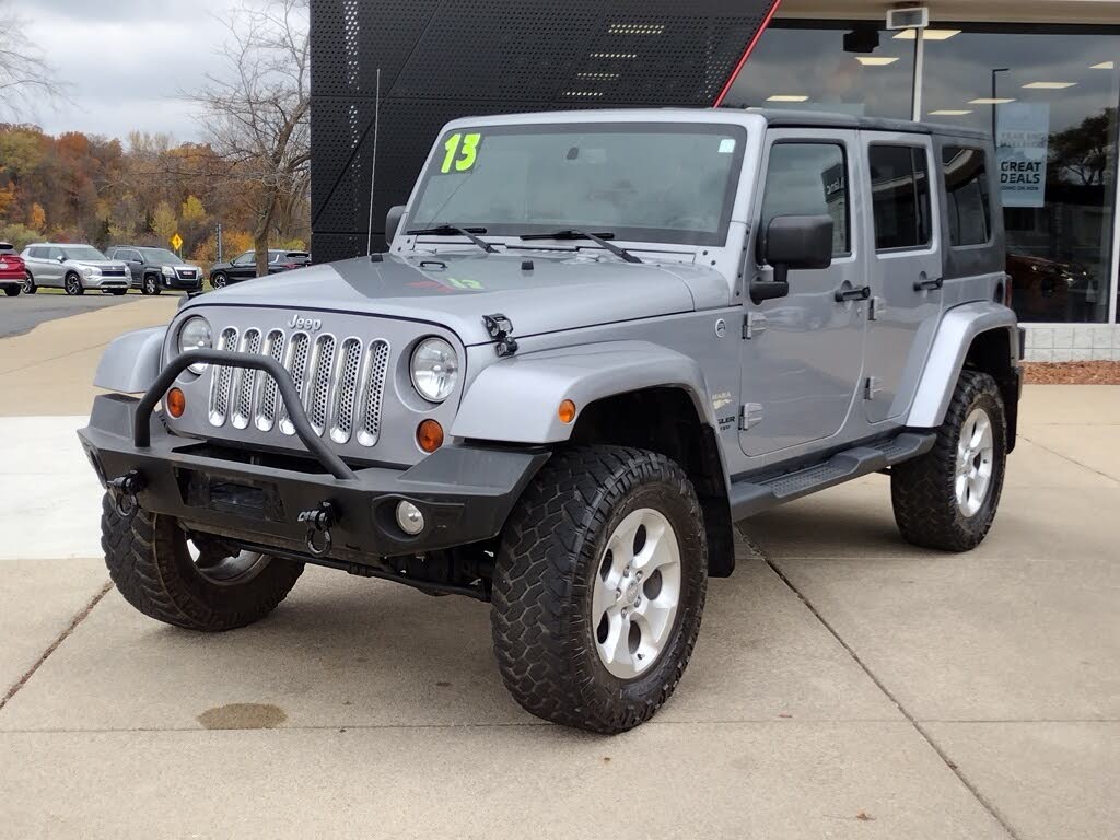 2013 Jeep Wrangler Unlimited Sahara 4WD