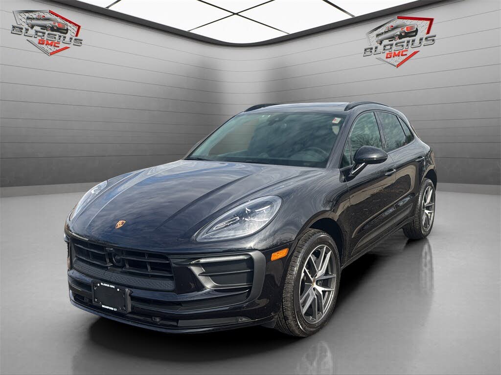 2024 Porsche Macan AWD