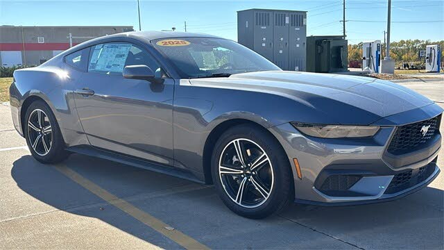 2025 Ford Mustang EcoBoost Fastback RWD