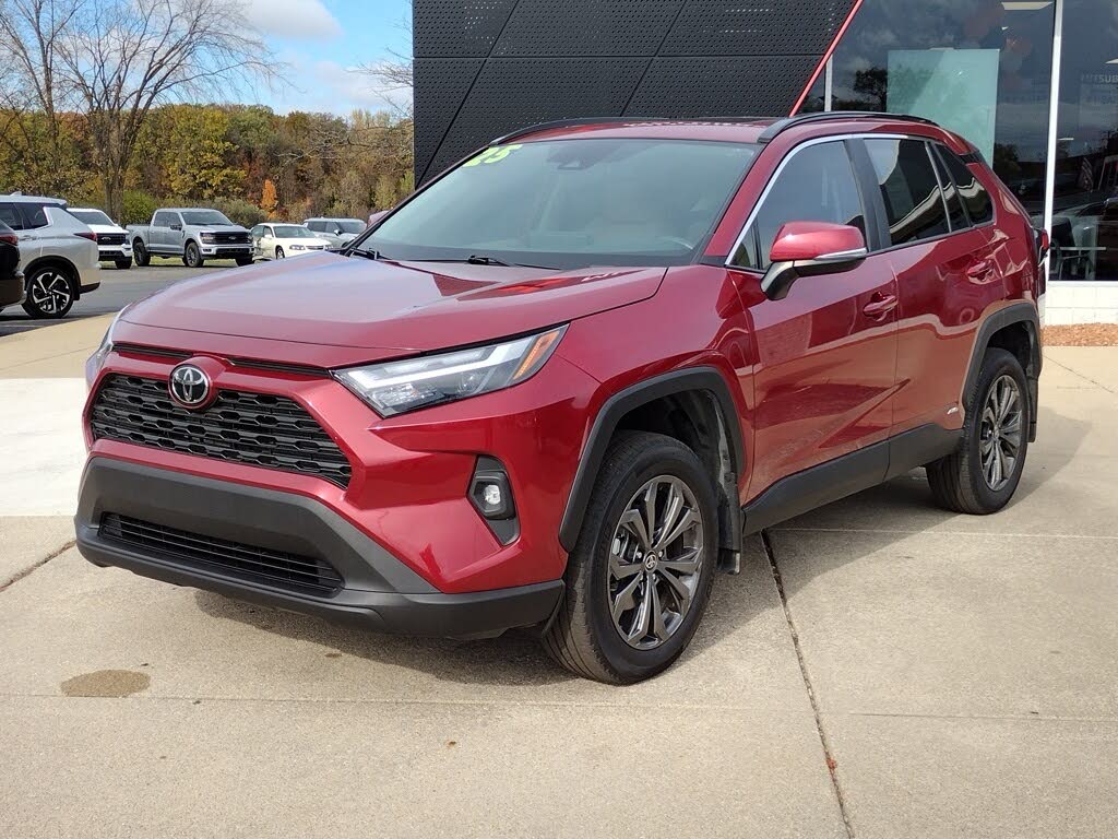 2025 Toyota RAV4 Hybrid XLE Premium AWD