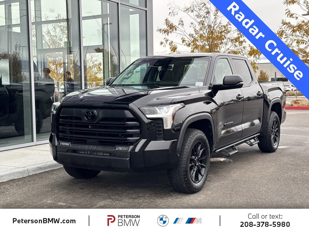 2022 Toyota Tundra SR5 CrewMax Cab 4WD