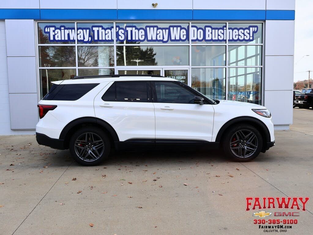 2025 Ford Explorer ST AWD