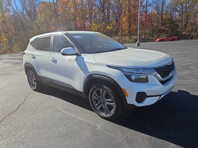 2023 Kia Seltos LX AWD