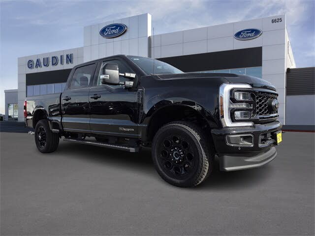 2025 Ford F-250 Super Duty Lariat Crew Cab 4WD