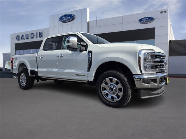 2025 Ford F-250 Super Duty Lariat Crew Cab 4WD