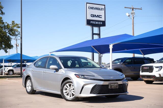 2025 Toyota Camry LE FWD