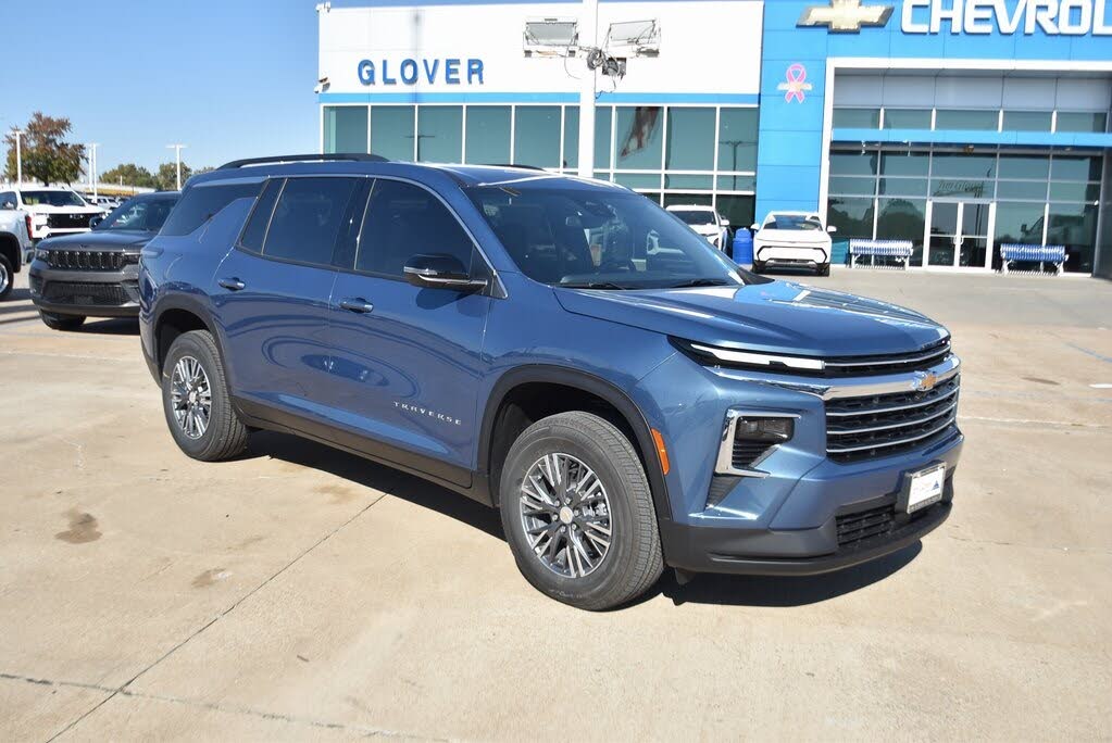 2026 Chevrolet Traverse LT FWD