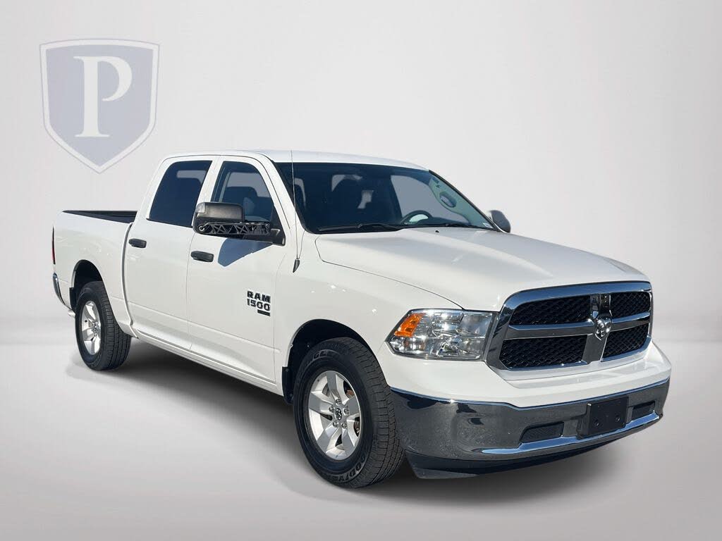 2022 RAM 1500 Classic SLT Crew Cab RWD