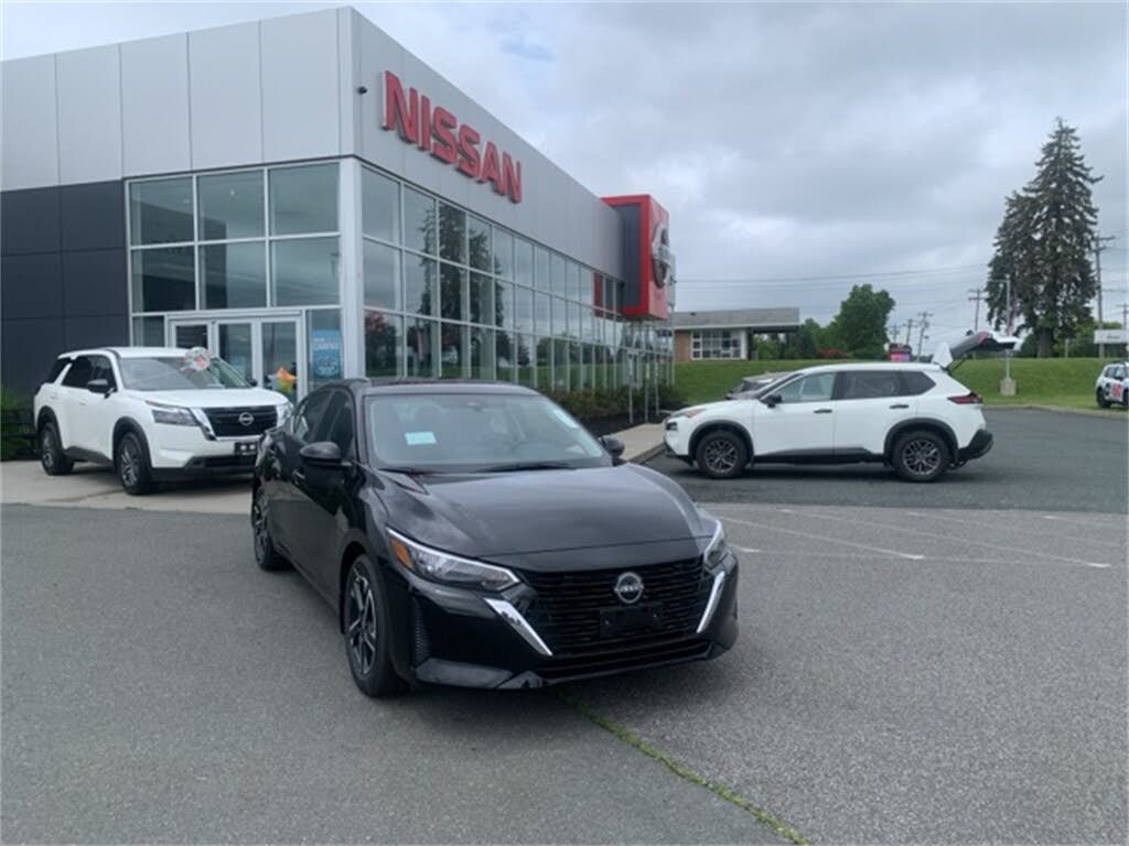 2025 Nissan Sentra SV FWD