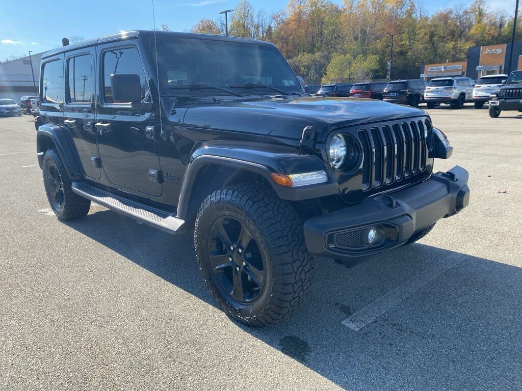 2019 Jeep Wrangler Unlimited Sahara Altitude 4WD