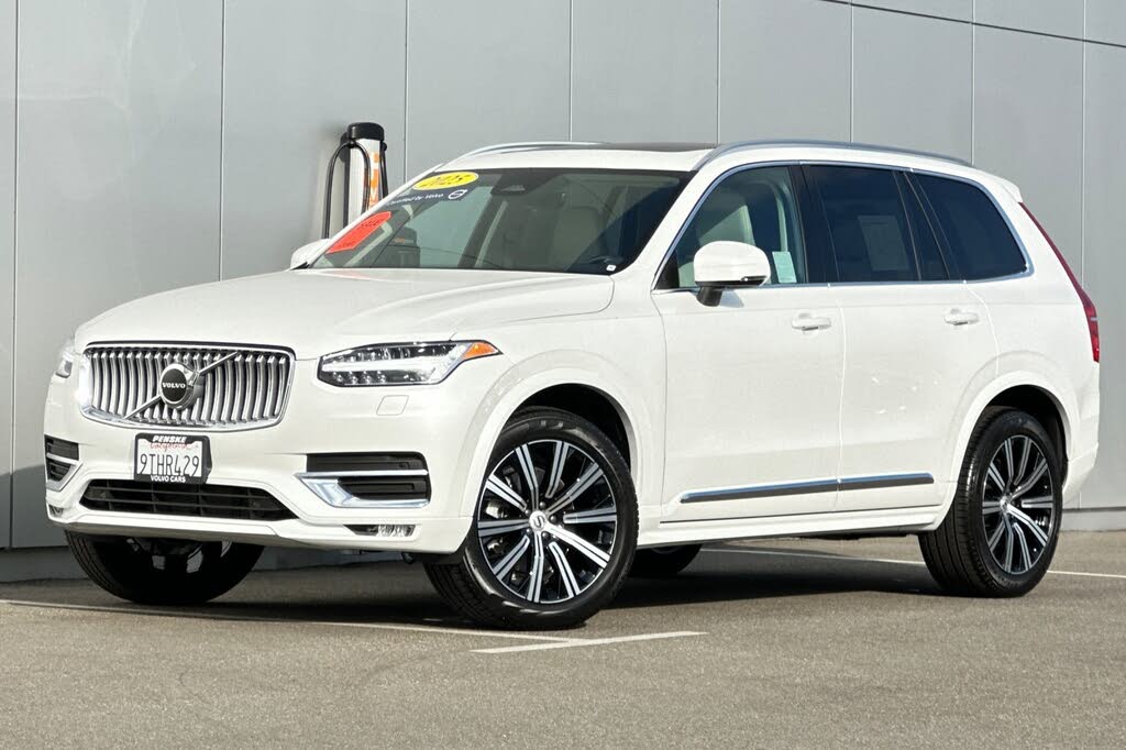 2025 Volvo XC90 B5 Core Bright Theme AWD