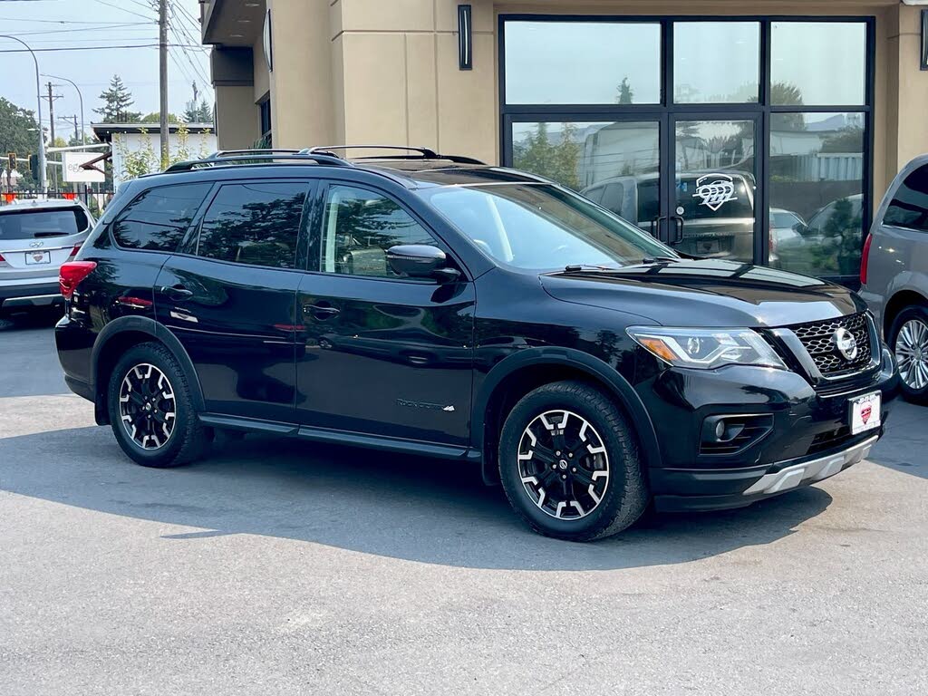 2019 Nissan Pathfinder SL 4WD
