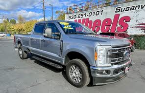 Ford F-350 Super Duty XLT Crew Cab LB 4WD