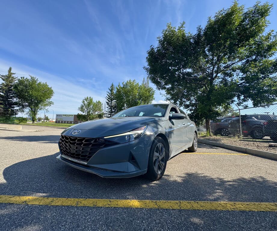 2021 Hyundai Elantra Preferred FWD