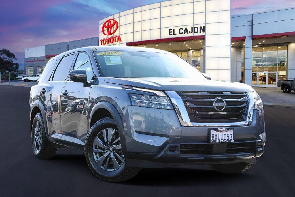 2022 Nissan Pathfinder S FWD