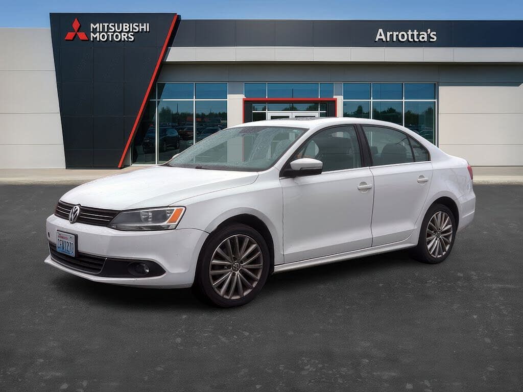 2011 Volkswagen Jetta SEL with Sunroof