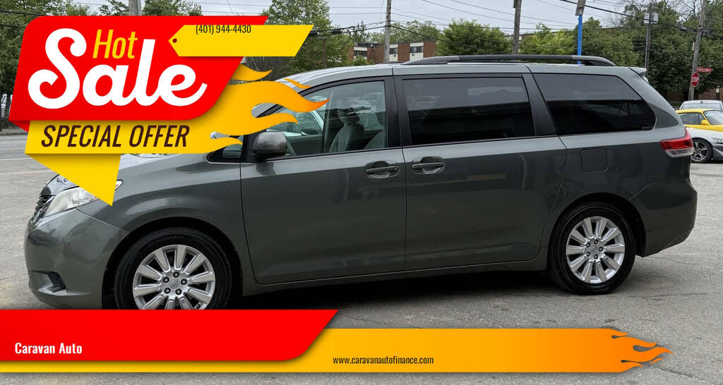 2013 Toyota Sienna LE 7-Passenger